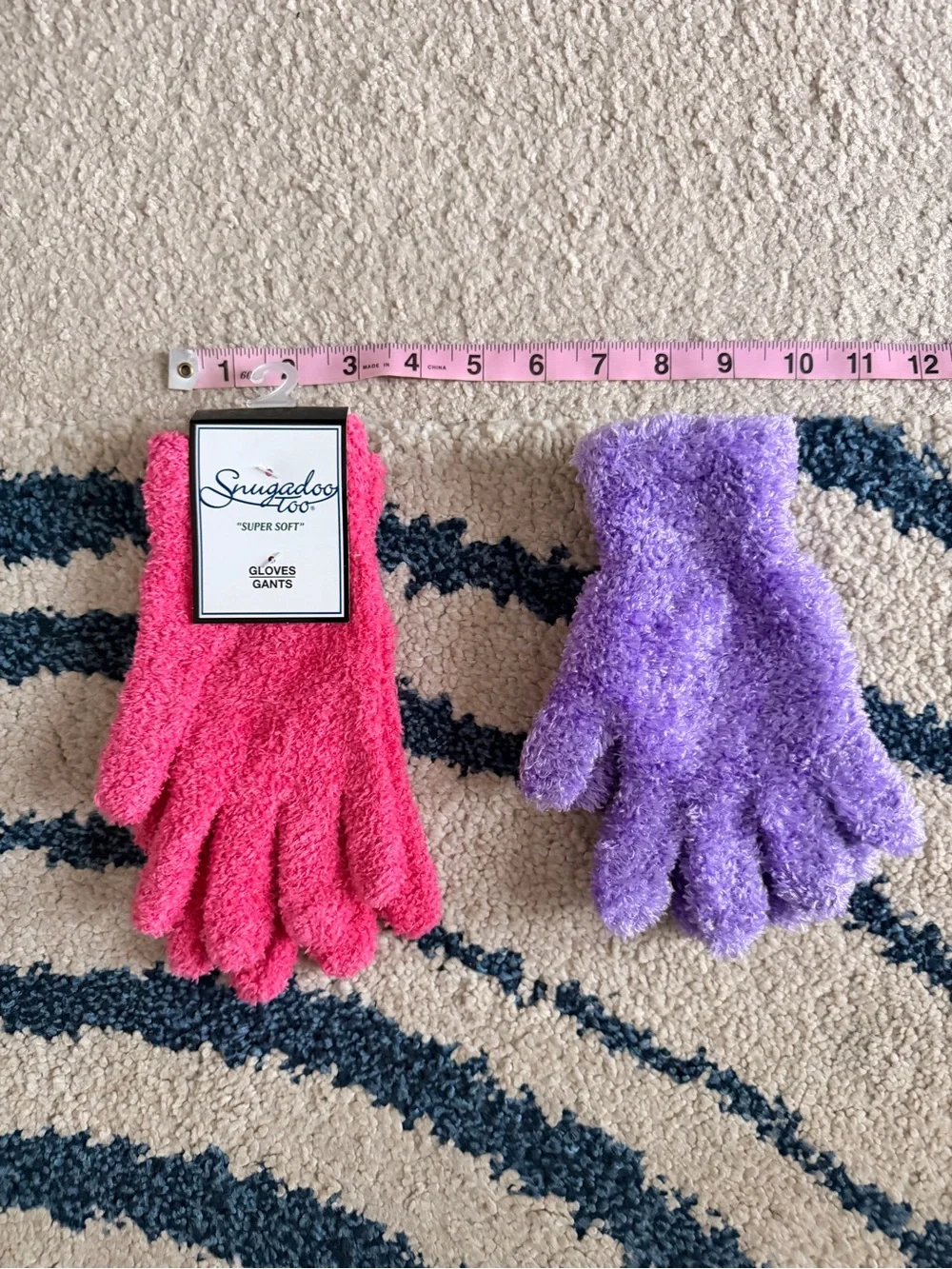 Snugadoo Super Soft Fuzzy Gloves Pink & Purple 2 Pair Bundle NEW
